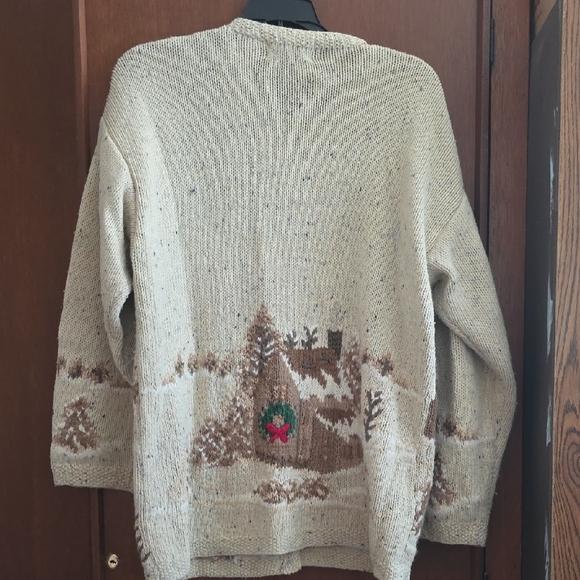 Norther Isles Hand Knitted Cozy Holiday Cardigan with Village Scene Sz M - Picture 12 of 15